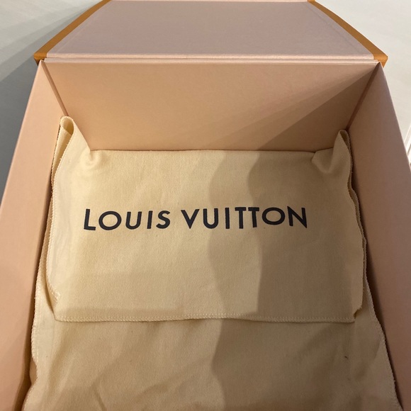 COPY - The Multi Pochette Accessories - Picture 4 of 4